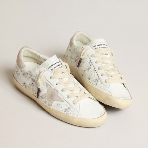 Golden Goose Super-Star LTD Sneakers CNY Sneakers In White Leather With Lettering On The Upper GWF00101.F005796.11839