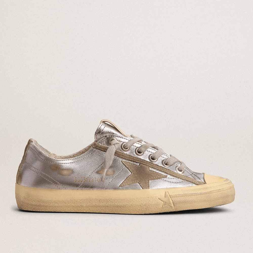 Golden Goose V-Star LTD Sneakers In Silver Laminated Leather GWF00129.F003091.70136