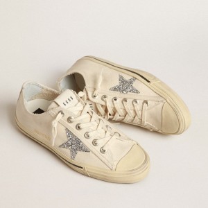 Golden Goose V-Star Sneakers In Beige Canvas With A Silver Glitter Star GWF00129.F004061.15260