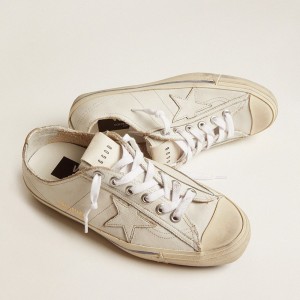 Golden Goose V-Star Sneakers In Vintage Effect Leather GWF00129.F000334.10100