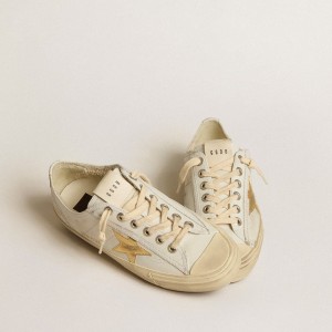 Golden Goose V-Star Sneakers In White Leather With Gold Metallic Leather Star GWF00129.F005292.10272